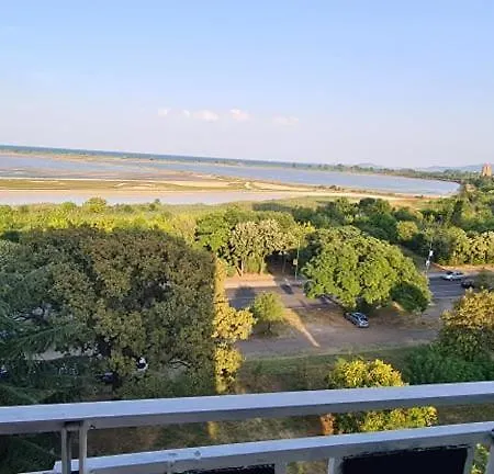 Burgas, Zornica Blok 30 Vhod 8 Etaz 7 Desen Plus Wifi 50 Mbps * ブルガス
